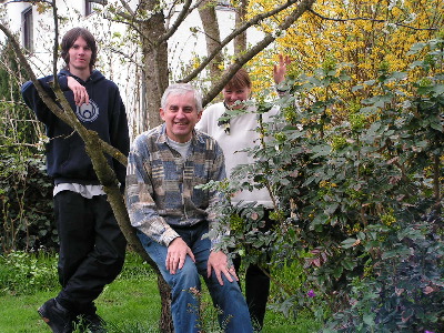 Hier die Meier´s im Garten (ohne Philipp)